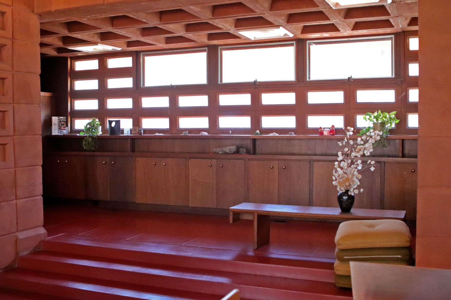 Frank Lloyd Wright home in Town & Country
